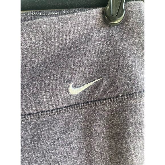 Nike - Dusty Purple Dri-Fit Capri Leggings - Size Large - Picture 3 of 3